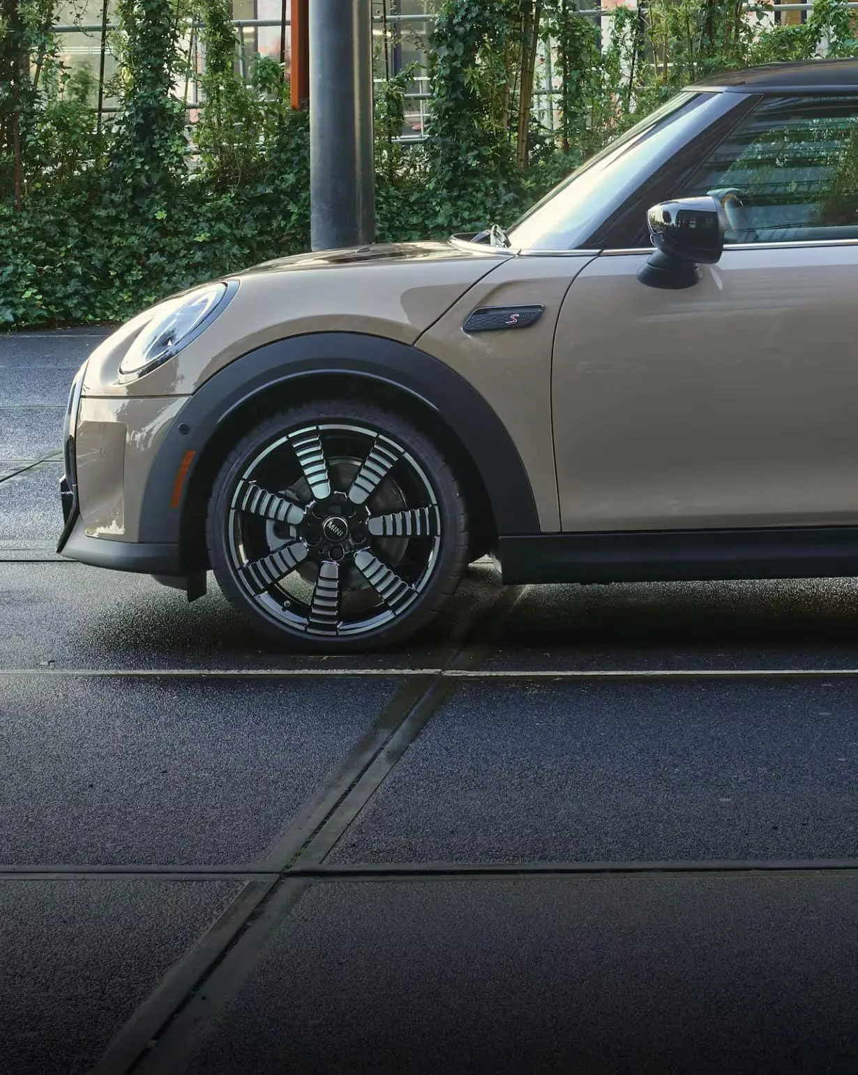 MINI-USA-H2D-Exterior-4.jpg