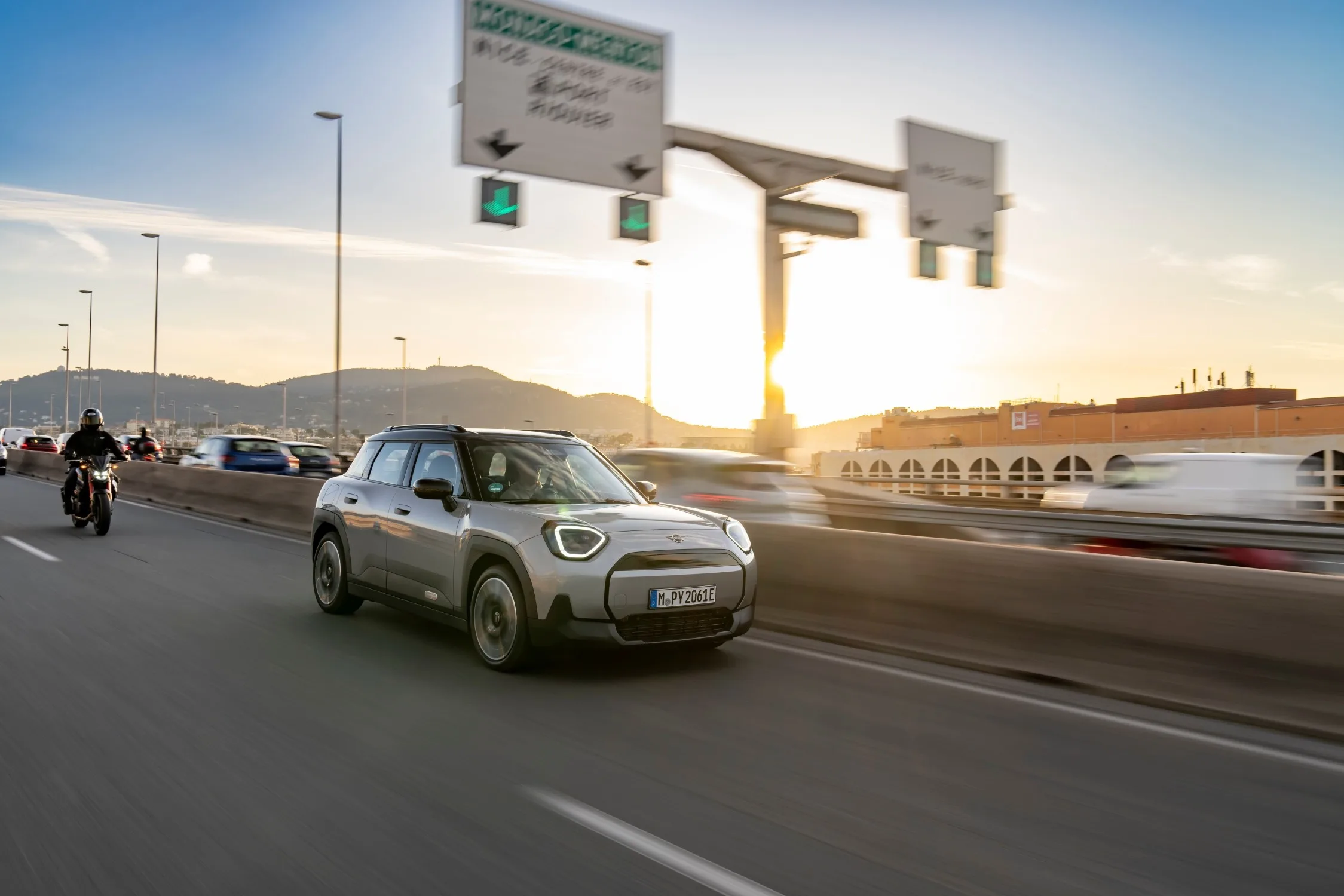 mini cooper listrik aceman