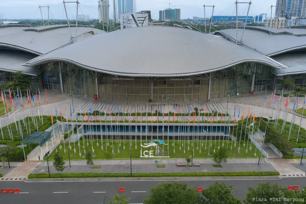 ICE BSD siang hari dengan watermark Plaza MINI Serpong, lokasi pameran otomotif GIIAS 2025 terbesar