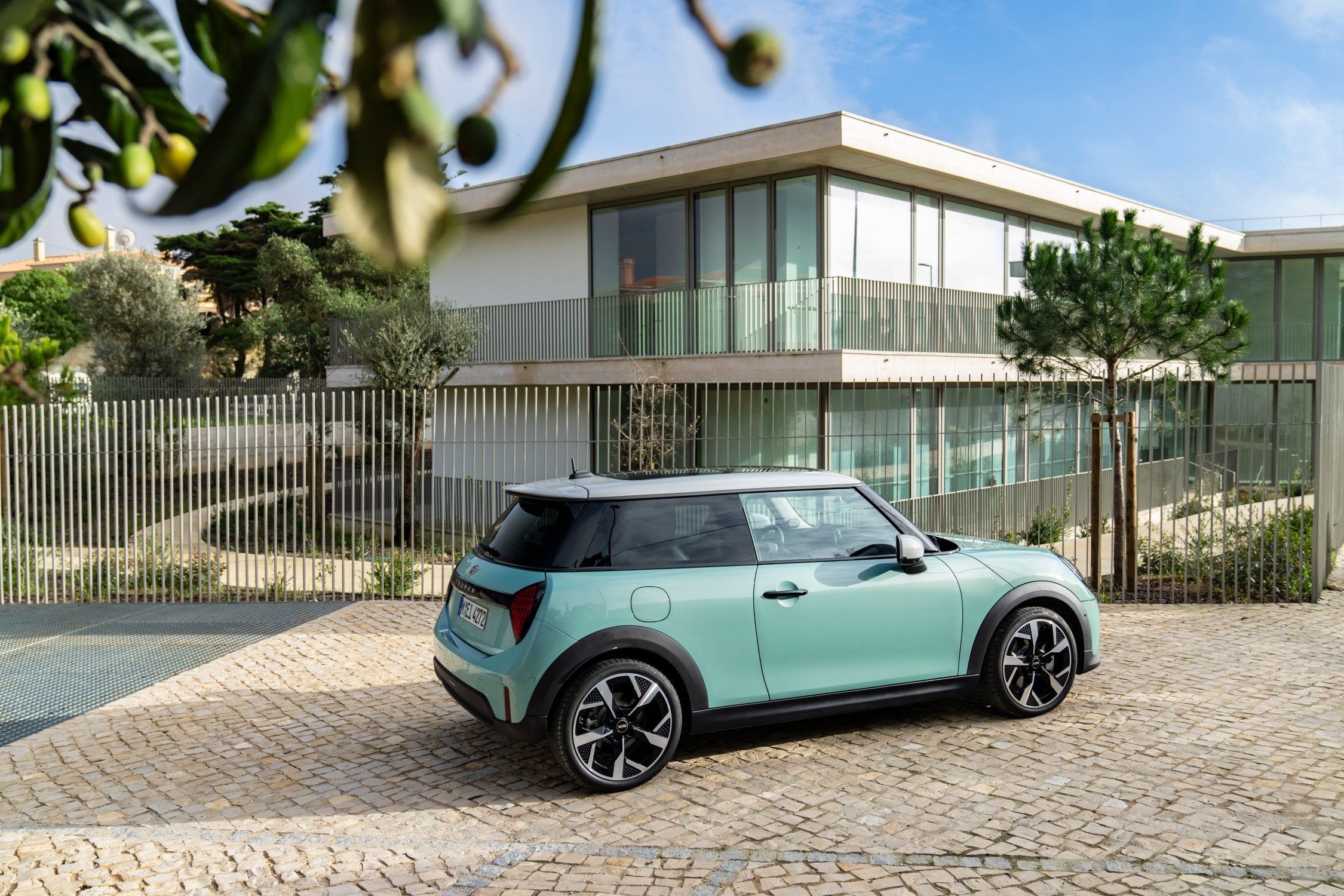 Harga MINI Cooper 3 Door S