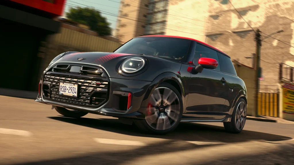 MINI 3 Door John Cooper Works warna Legend Grey